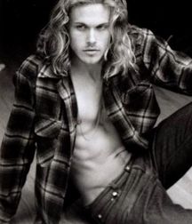 Photogenic Boys 29!!  Black and White hotties.  5ce092b121bcb.jpg