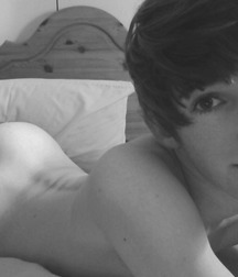 young ass eating 2 597b7a78e12e1.jpg