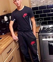boys for olderdaddies100 5a61f54e6b646.jpg