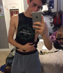 Sexting Boys 1 594c88d309ed2.jpg