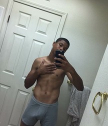 Sexting Boys 1 594c893361623.jpg