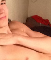 Sexting Boys 4 594dd8f288488.jpg