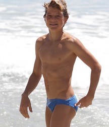 Wet Boys 5a79cc857c86f.jpg