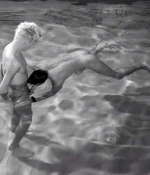 Sex in the Pool 5b6afd8ec3825.jpg