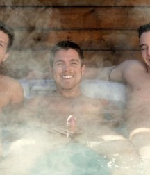 Skinny Dipping 2 5df6b80876068.jpg