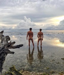 Skinny Dipping 2 5df6b81e7b93a.jpg