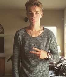 skinny twinks 59c59d921a8a1.jpg