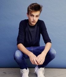 skinny twinks 2 59c9a640310ee.jpg
