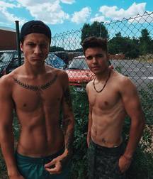 skinny twinks 10 59d0495c8e6b7.jpg