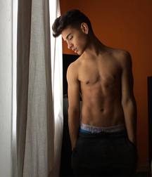 skinny twinks 11 59d1733dc3c80.jpg
