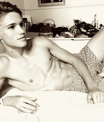 skinny twinks 20 59e7b625acb53.jpg