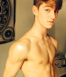 skinny twinks 22 59ea7bb16a7c6.png
