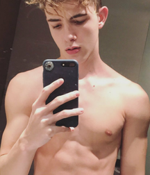 skinny twinks 32 5a260739cc10e.png
