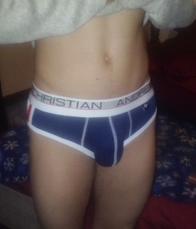 Straight Boys Showing Off 5a3b41938995d.jpg