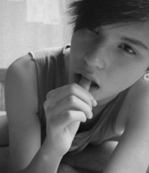 Boys in black and white... 5960d070253ba.jpg
