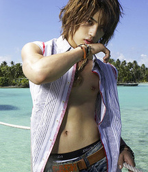 Shirtless boy wonders part two... 59768306de864.jpg