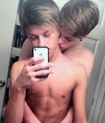Boys and more boys... 597aac797c23a.jpg