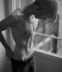 Very, very hot... 597e607c7b931.jpg