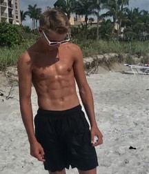 Lots of hot boys... 5983ba6789cd4.jpg
