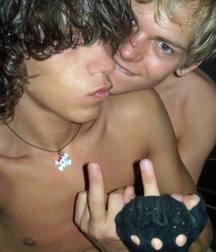 Kyros, Dillon, and friends... 59955a783d03a.jpg