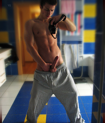 Boys being boys, pt.6... 59b17cdb1be34.png