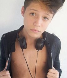 Boys being boys, part 8... 59bf8102cab22.jpg