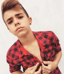 Good looking and very hot... 59c31554758e0.jpg