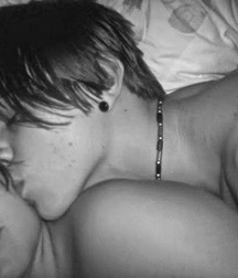 Boys being boys, part 10... 59d8f2883d99e.jpg