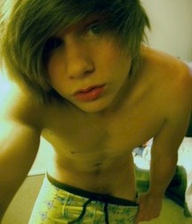 Boys being boys, part 10... 59d8f29c438b8.jpg