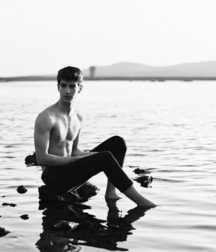 Beyond gorgeous... 59f3f93ee9ffe.png