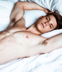 Mostly abs, nipples, and belly buttons..... 5a0e030f81b7b.jpg
