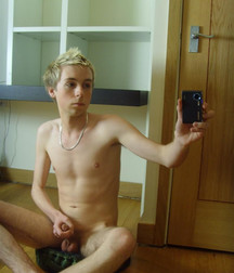 Mirror Mirror 2 59720bd95d63f.jpg