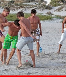 Beach Day 5986a6855d332.jpg