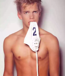 Tim's Hotties 13 598bd60c83322.png
