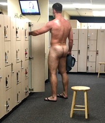 Out and About 11 59b9e1bec7e6d.jpg