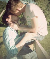 Kissing Boys 59c1d826abf14.jpg