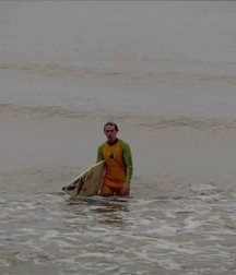 Surfer Boy Chance 59c1d92093e81.jpg