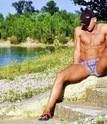 Tim's Hotties 32 59c1de42eb1b3.jpg