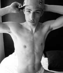 Tim's Hotties 42 59c889f130d5c.jpg