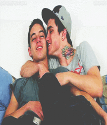 Kissing Boys Gifs 2 59ca7492db157.gif