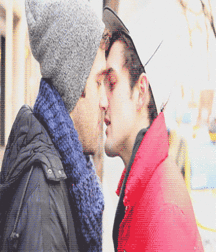 Kissing Boys Gifs 2 59ca756f1f628.gif