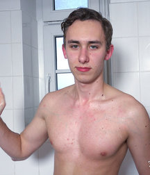 Oleg In The Shower 59cdb635af4c6.jpg