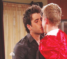 Kissing Boys Gifs 5 59cf2111a07bc.gif