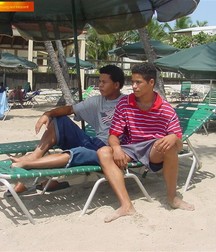 Hansel & Jose 59d2f751f24a7.jpg