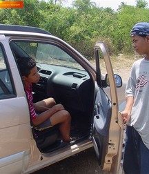 Hansel & Jose 59d2f7814495c.jpg