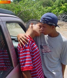 Hansel & Jose 59d2f78e1e4ec.jpg