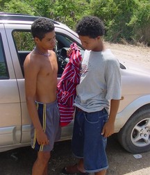 Hansel & Jose 59d2f7a125483.jpg