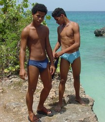Hansel & Jose 59d2f7d255c48.jpg