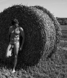 Hunky Men 9 59d67bd86bb35.jpg