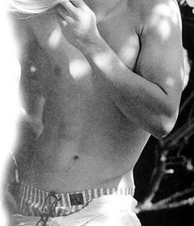 Abercrombie Boys 1 59d9a559aa053.jpg